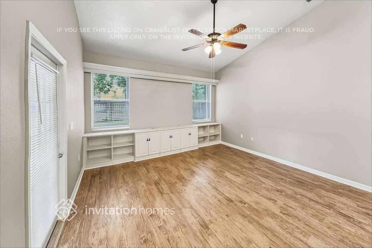 3780 Elizabeth Springs Way - Photo 5 of 19