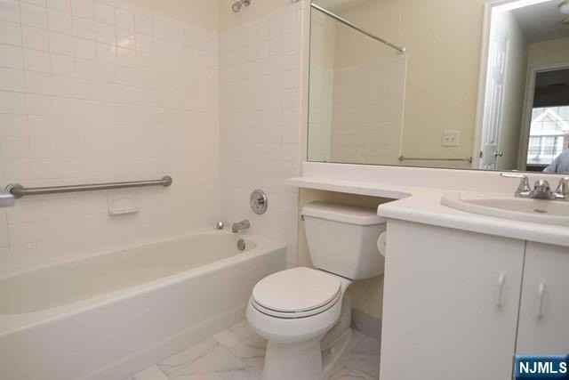1094 Coventry Way #1094 - Photo 7 of 8
