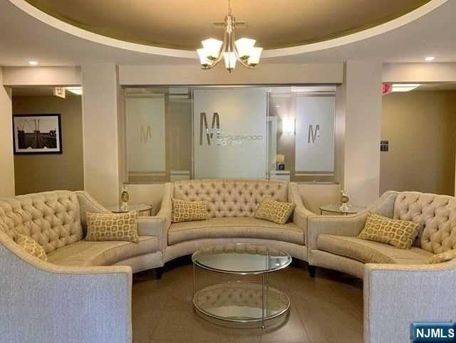 3325 Riverview Ave #325 - Photo 3 of 11