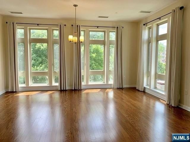3325 Riverview Ave #325 - Photo 4 of 11