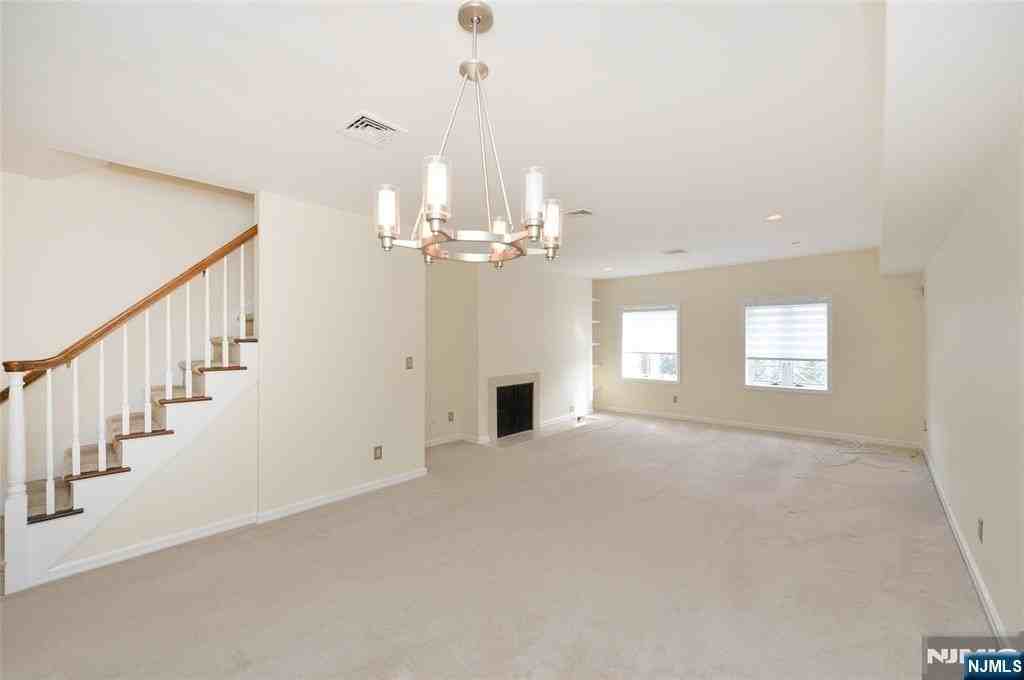 140 Bellair Rd #Q - Photo 7 of 30