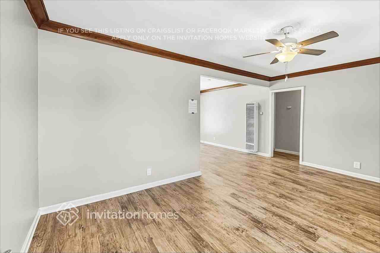 6939 Quakertown Ave - Photo 3 of 18