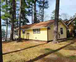 featured image of 19 Arrowhead Point Rd