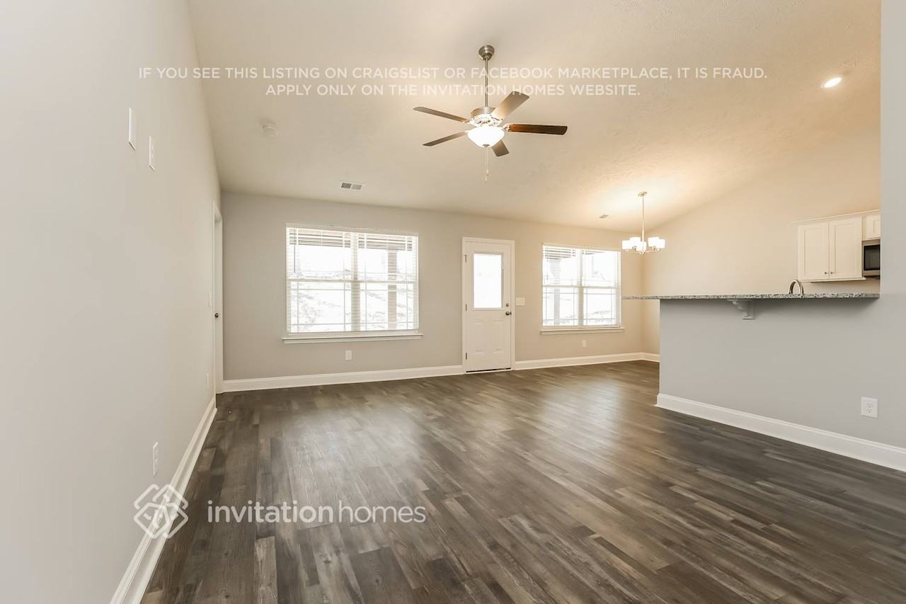 273 Green Hills Dr - Photo 2 of 16