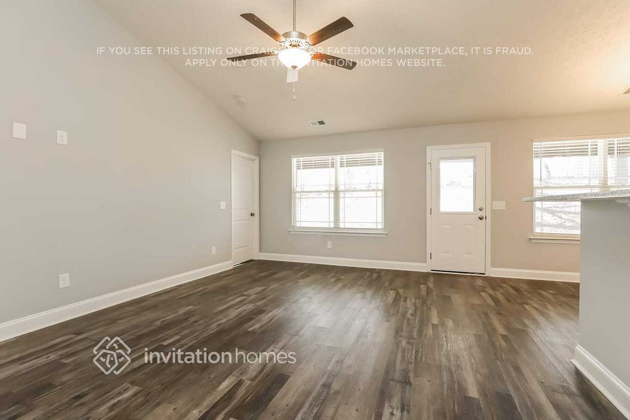 273 Green Hills Dr - Photo 3 of 16