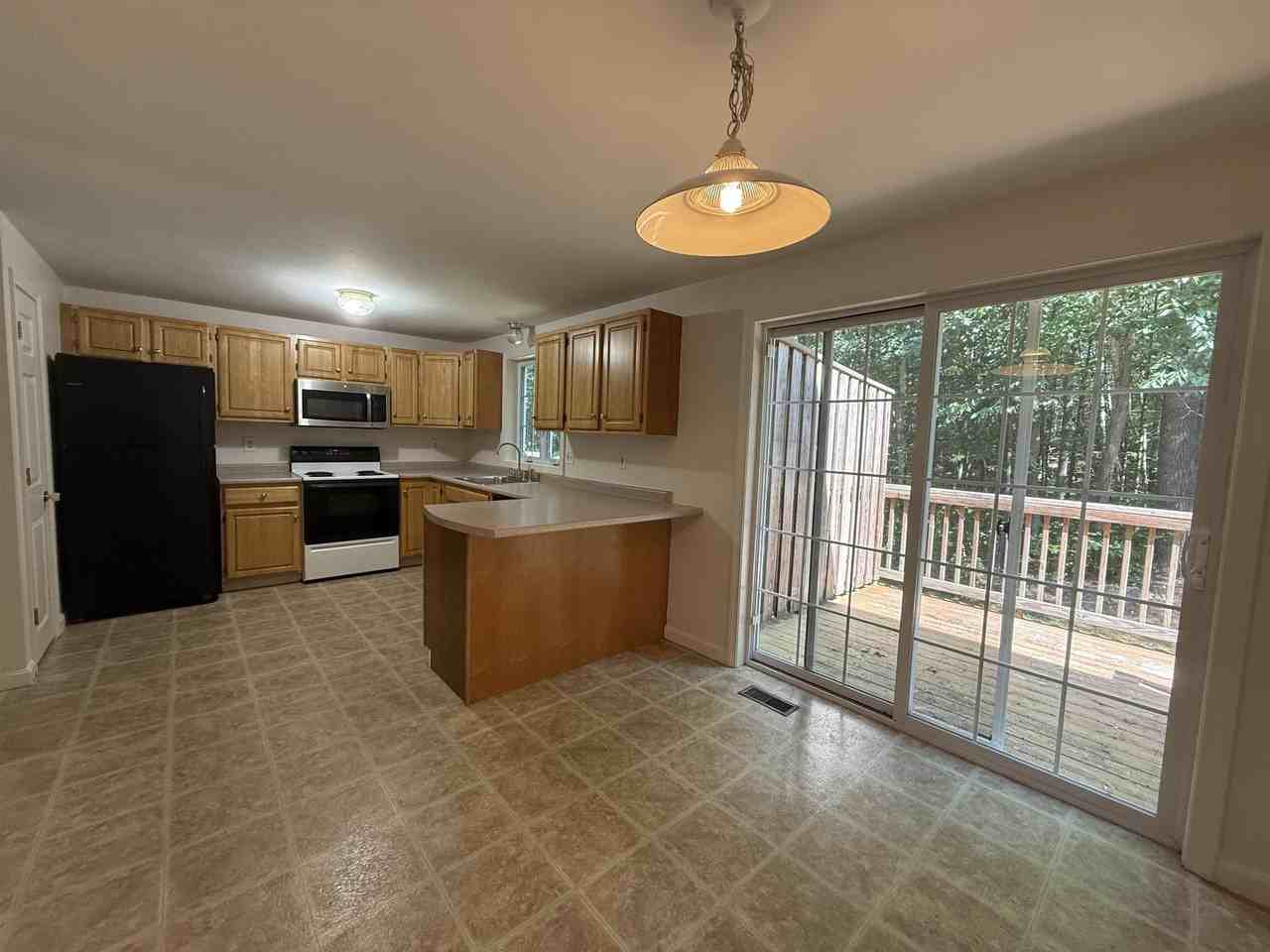 144 Main St #3 - Photo 7 of 25