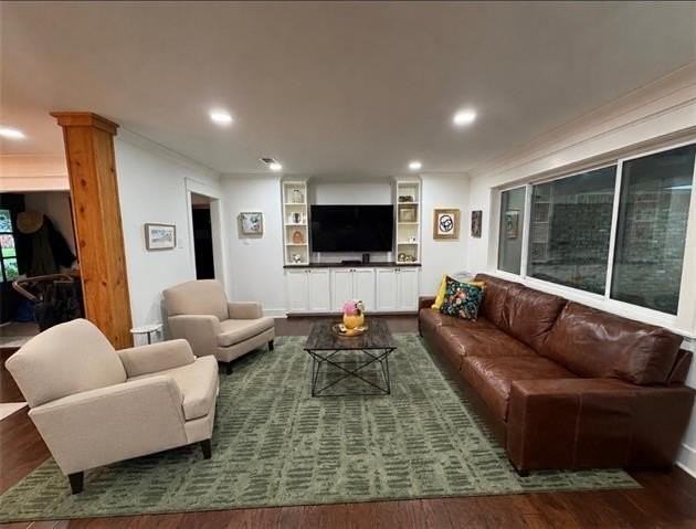 1167 Aurora Pl - Photo 2 of 15
