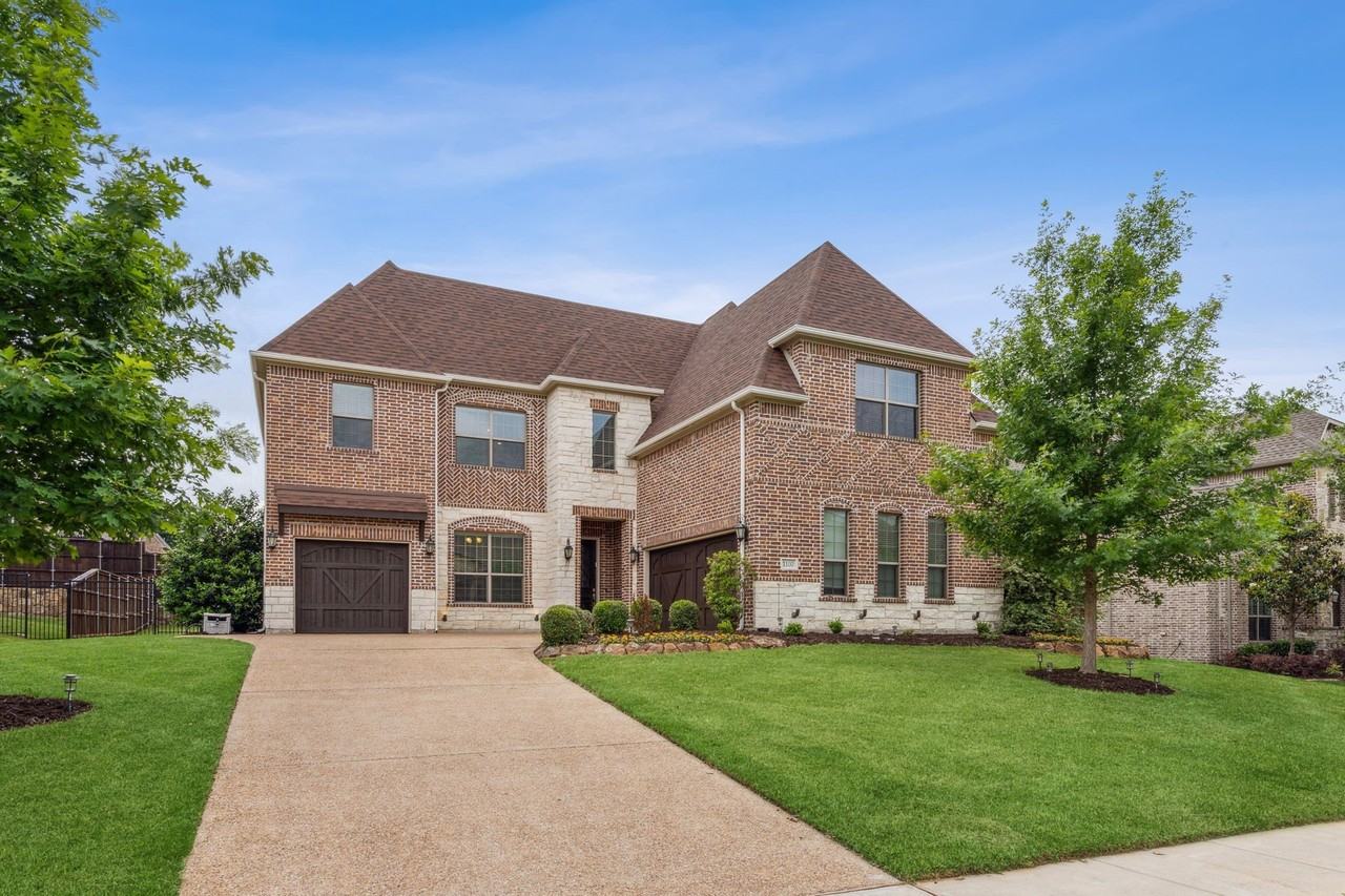 1100 Circle J Trl