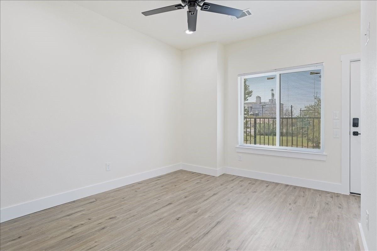 515 S First St #8 - Photo 6 of 7