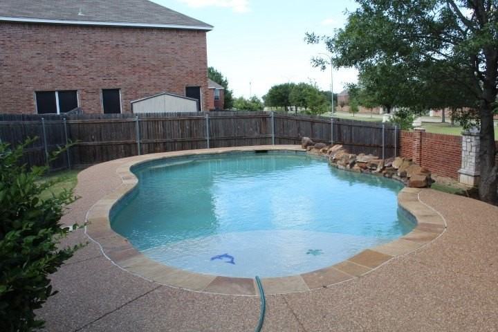 2741 Lynx Ln - Photo 4 of 35