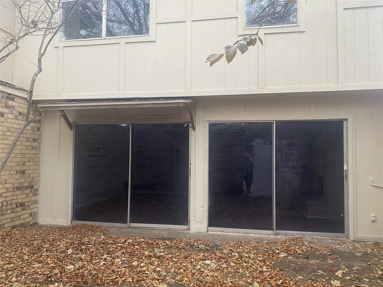 501 Towne House Ln - Photo 3 of 22