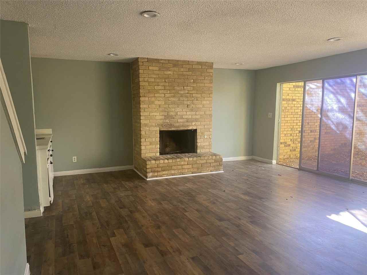 501 Towne House Ln - Photo 6 of 22