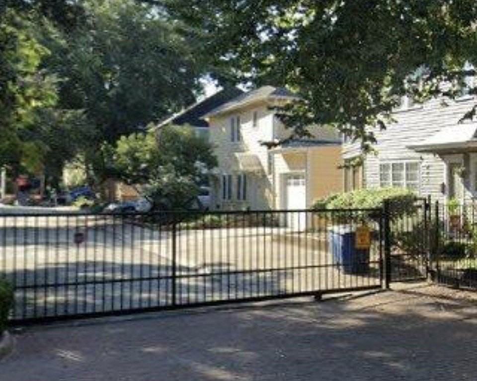 4039 Roswell St - Photo 7 of 21