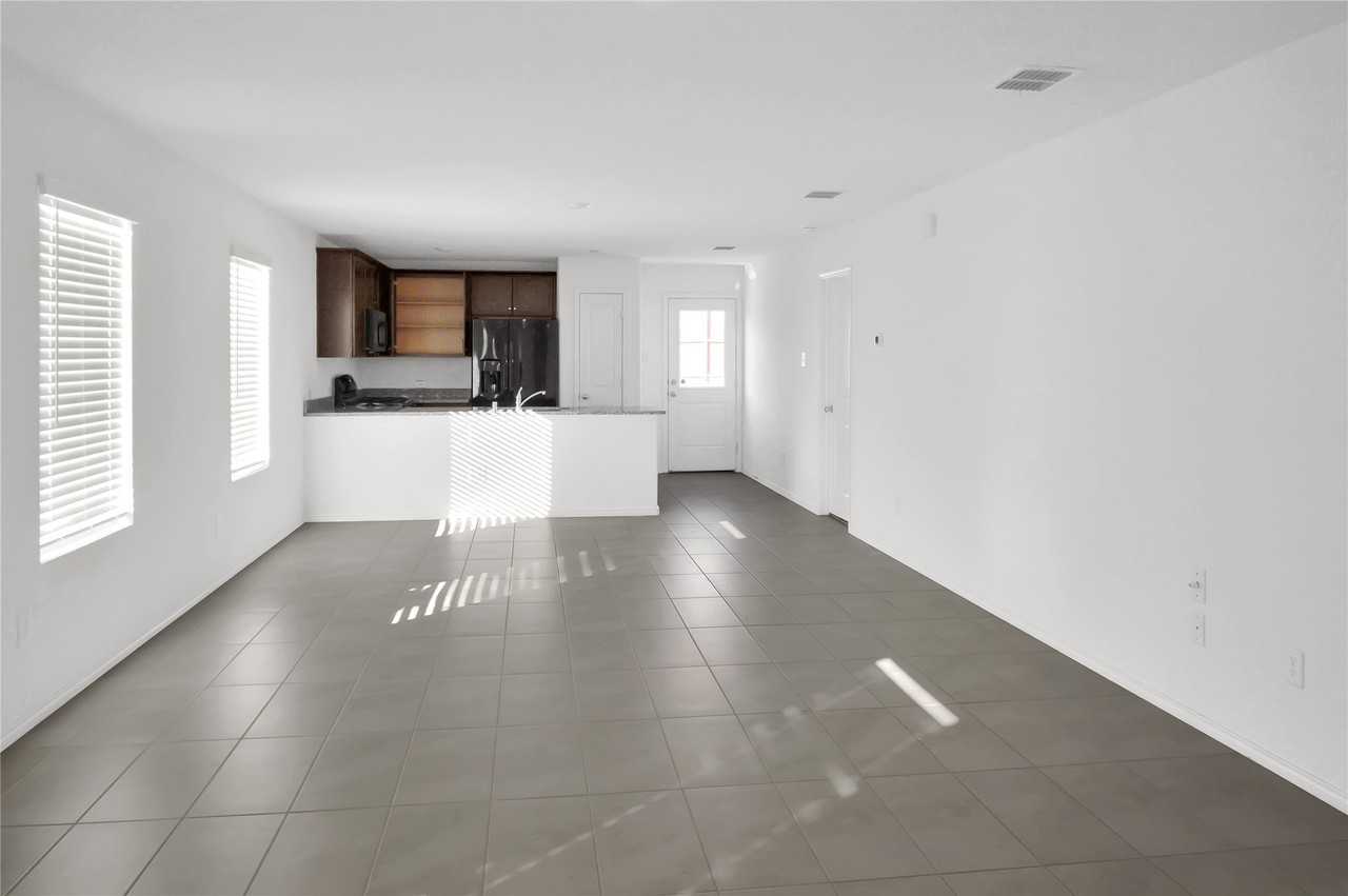 3604 Esperanza St - Photo 2 of 11