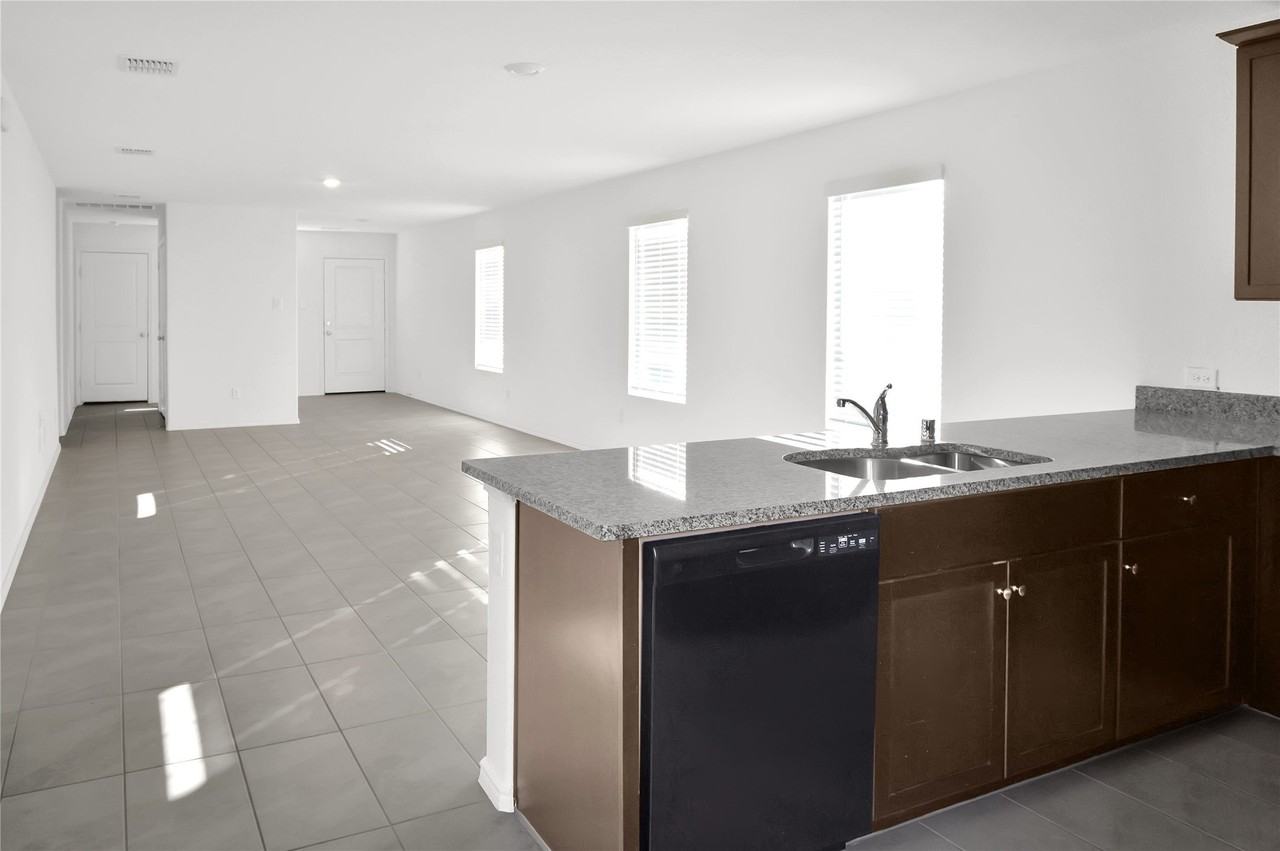 3604 Esperanza St - Photo 3 of 11