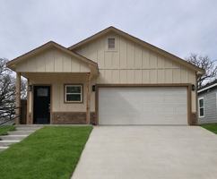 featured image of 1921 Ave A