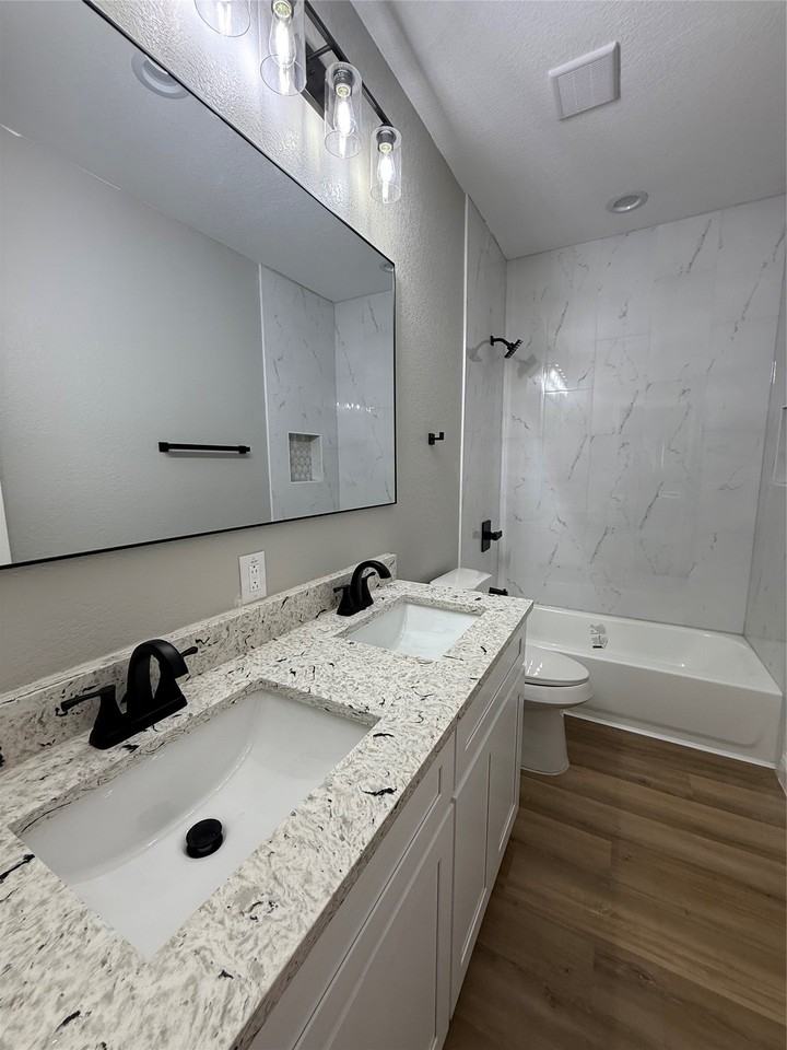 1921 Ave A - Photo 5 of 12