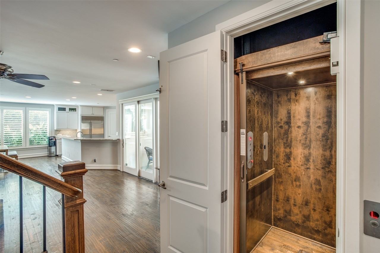 4532 Normandy Ave - Photo 3 of 17