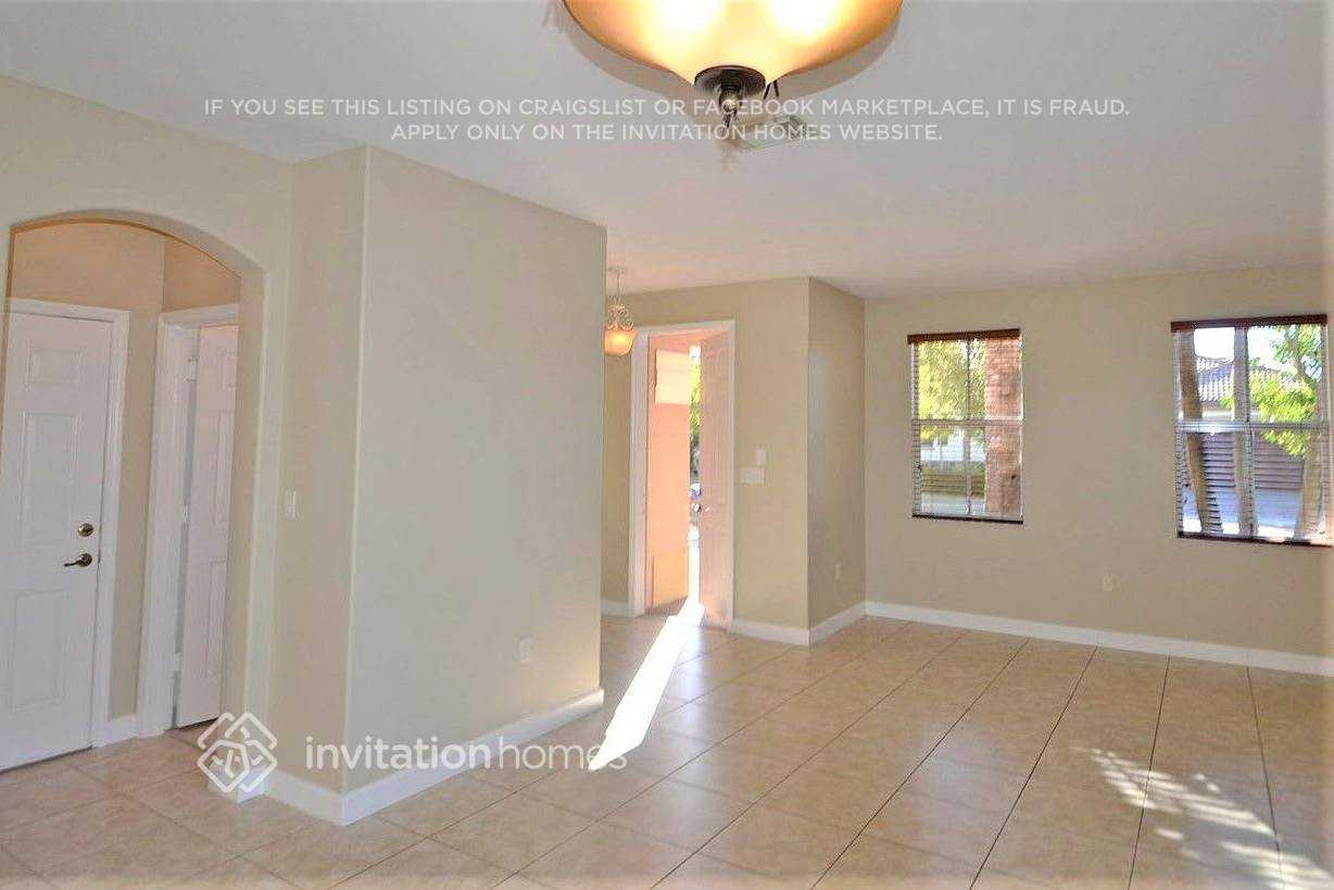 11783 Sw 153rd Pl - Photo 2 of 8