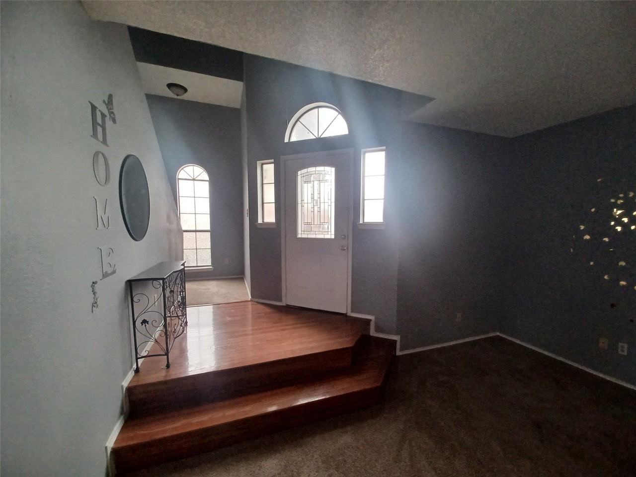 2315 Cuesta Ln - Photo 4 of 25