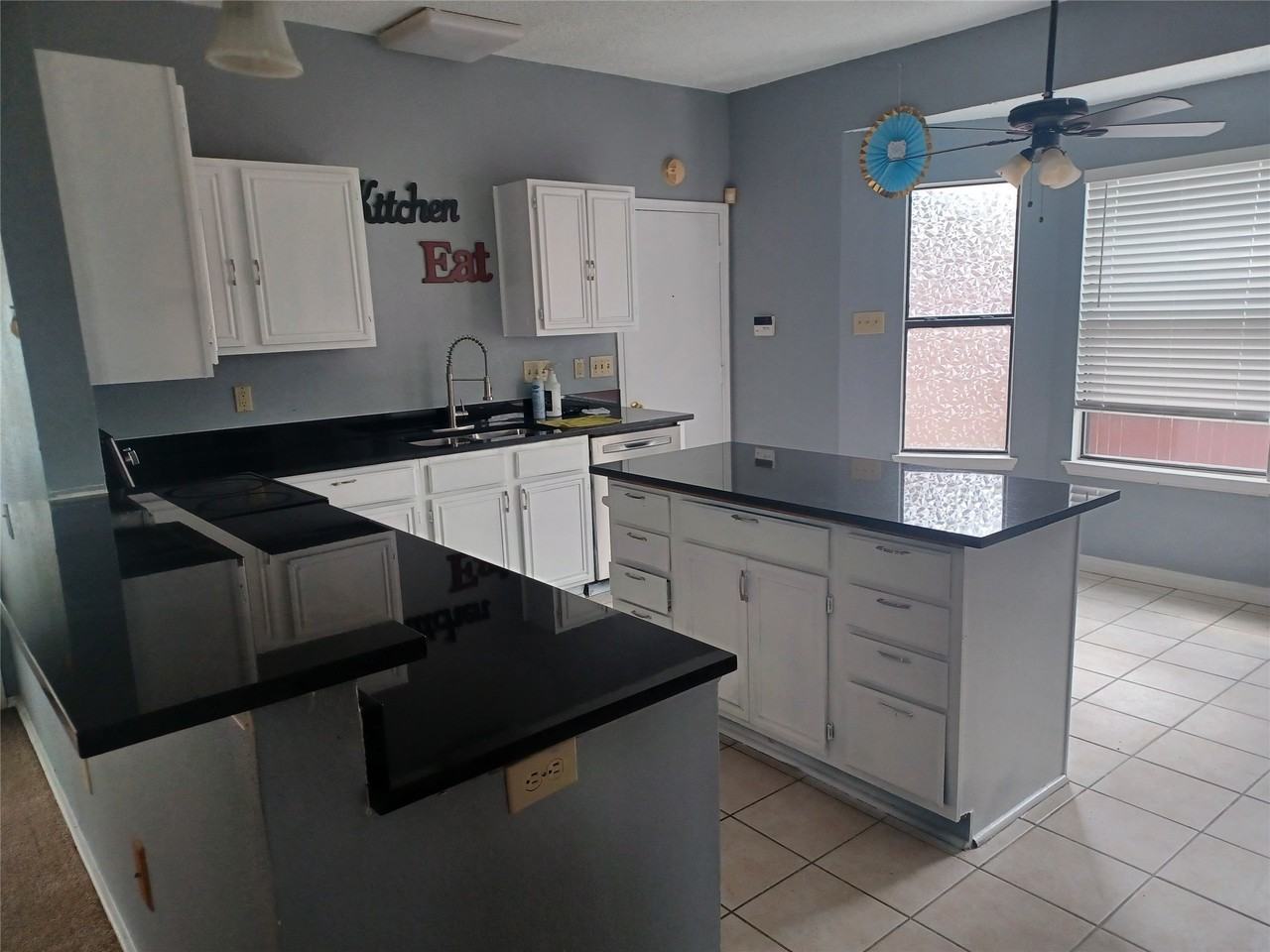 2315 Cuesta Ln - Photo 5 of 25