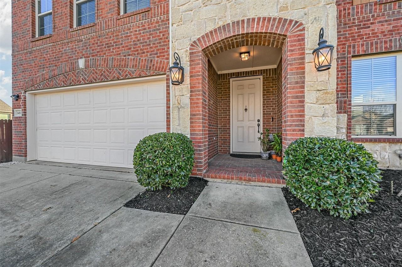 14815 Frisco Ranch Dr - Photo 3 of 40