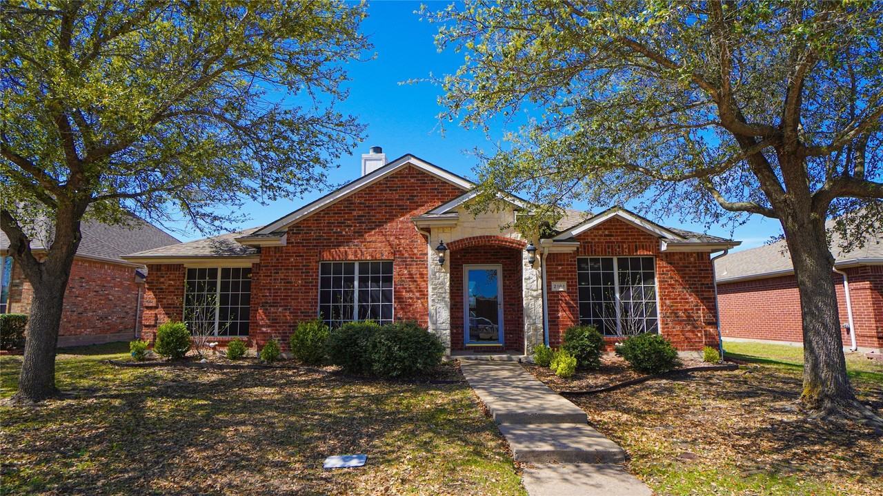 2161 Teagle Dr - Photo 2 of 29