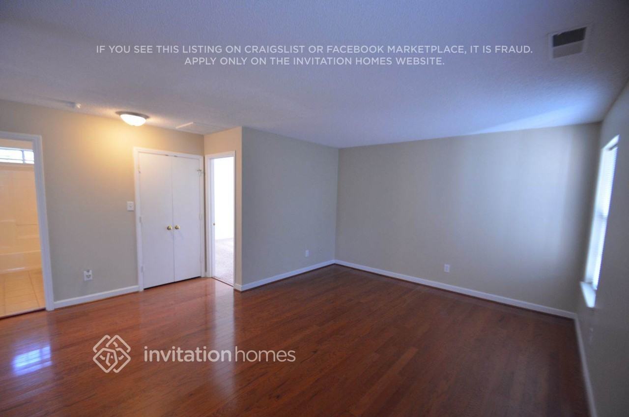 12000 Cartgate Ln - Photo 3 of 5
