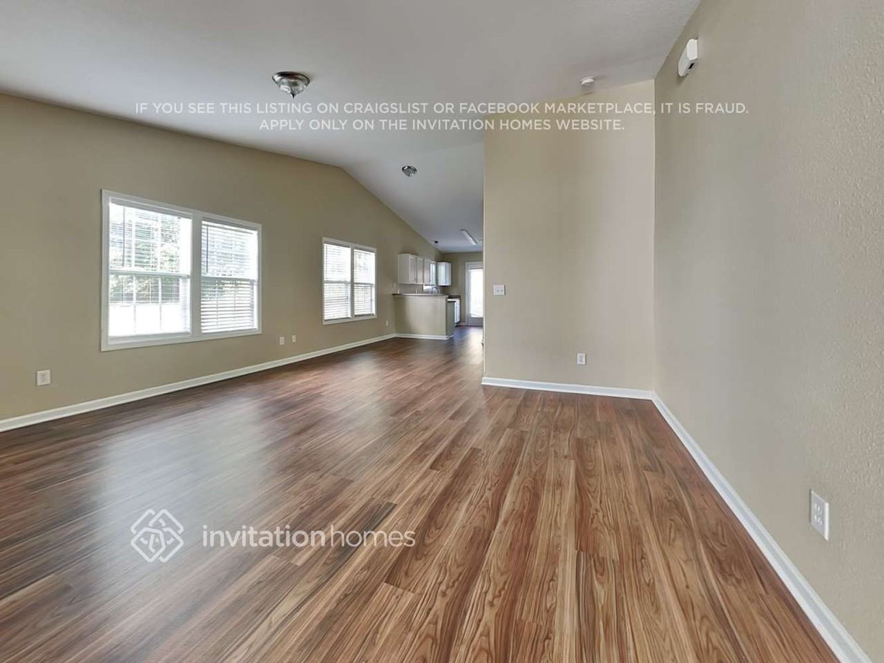 2718 Meadow Knoll Dr - Photo 4 of 10