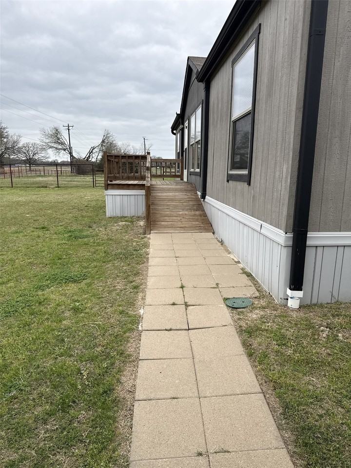 894 Fm 1395 - Photo 3 of 20