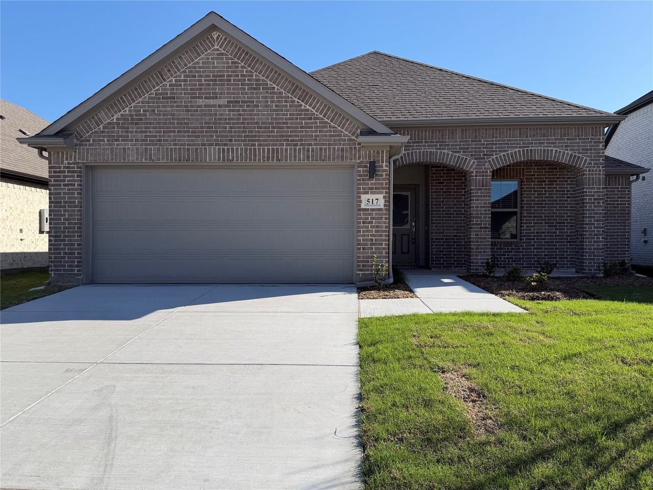 517 River Ridge Dr