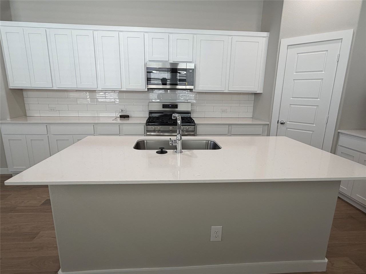 517 River Ridge Dr - Photo 2 of 14
