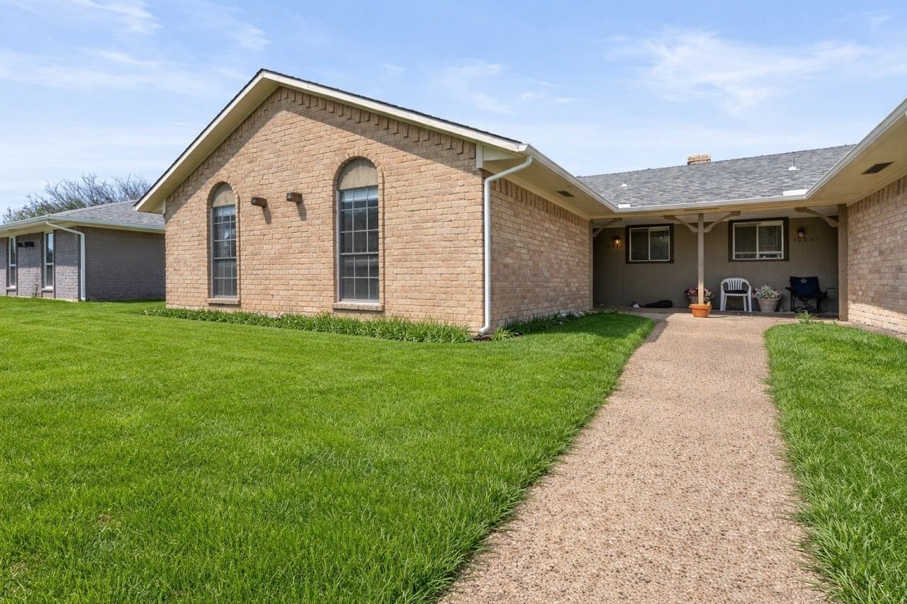 15839 El Estado Dr - Photo 3 of 21