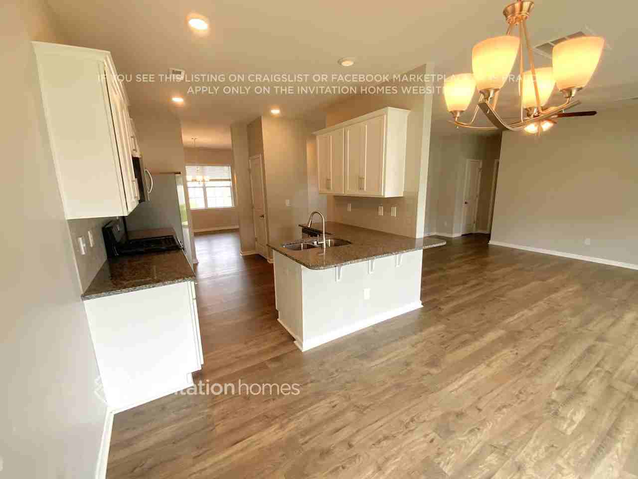 142 Cherry Birch St - Photo 3 of 10