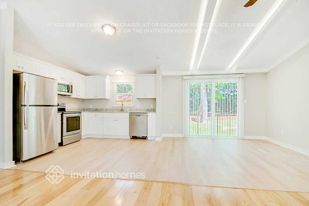 108 N Corncrib Ct - Photo 7 of 22