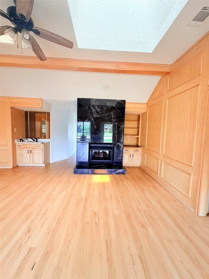 3613 Longbow Ln - Photo 5 of 14
