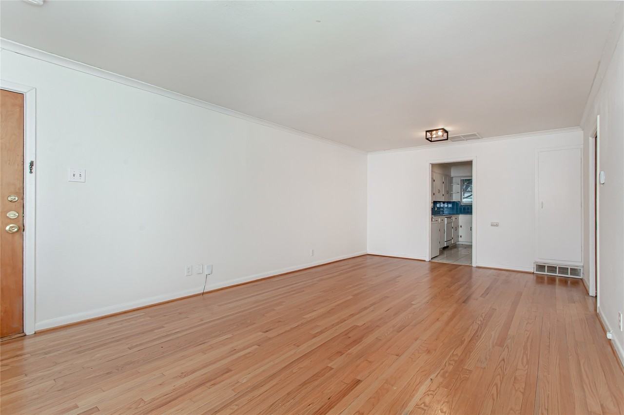 6523 E Mockingbird Ln - Photo 6 of 23