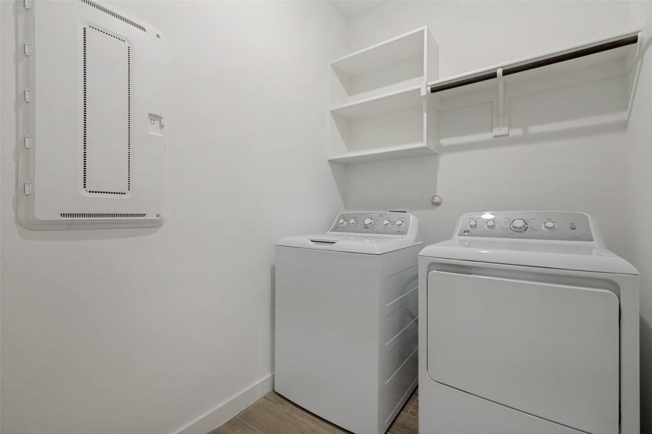 108 Invermore Dr - Photo 6 of 19