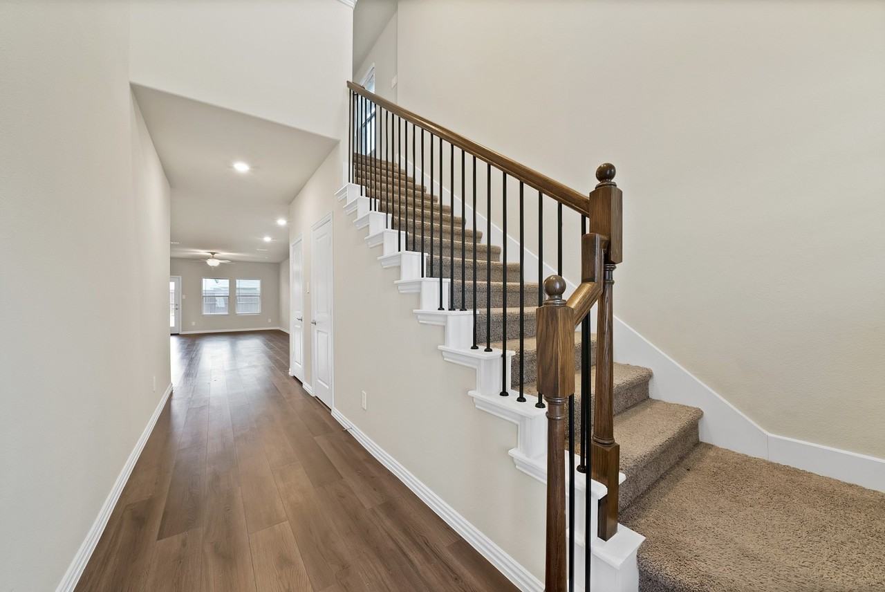 505 Cottagewood Dr - Photo 6 of 39