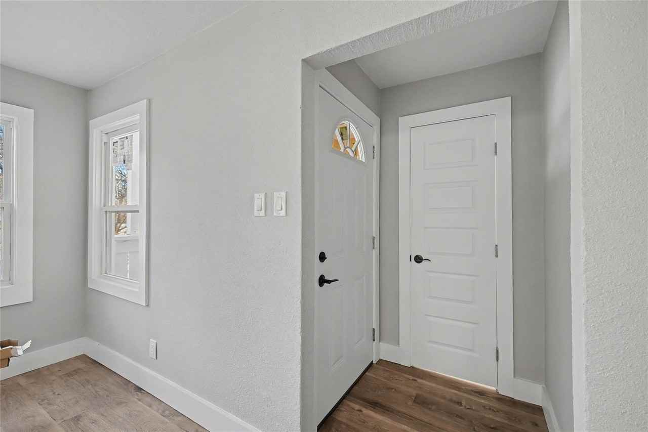 4220 Ramey Ave - Photo 3 of 24