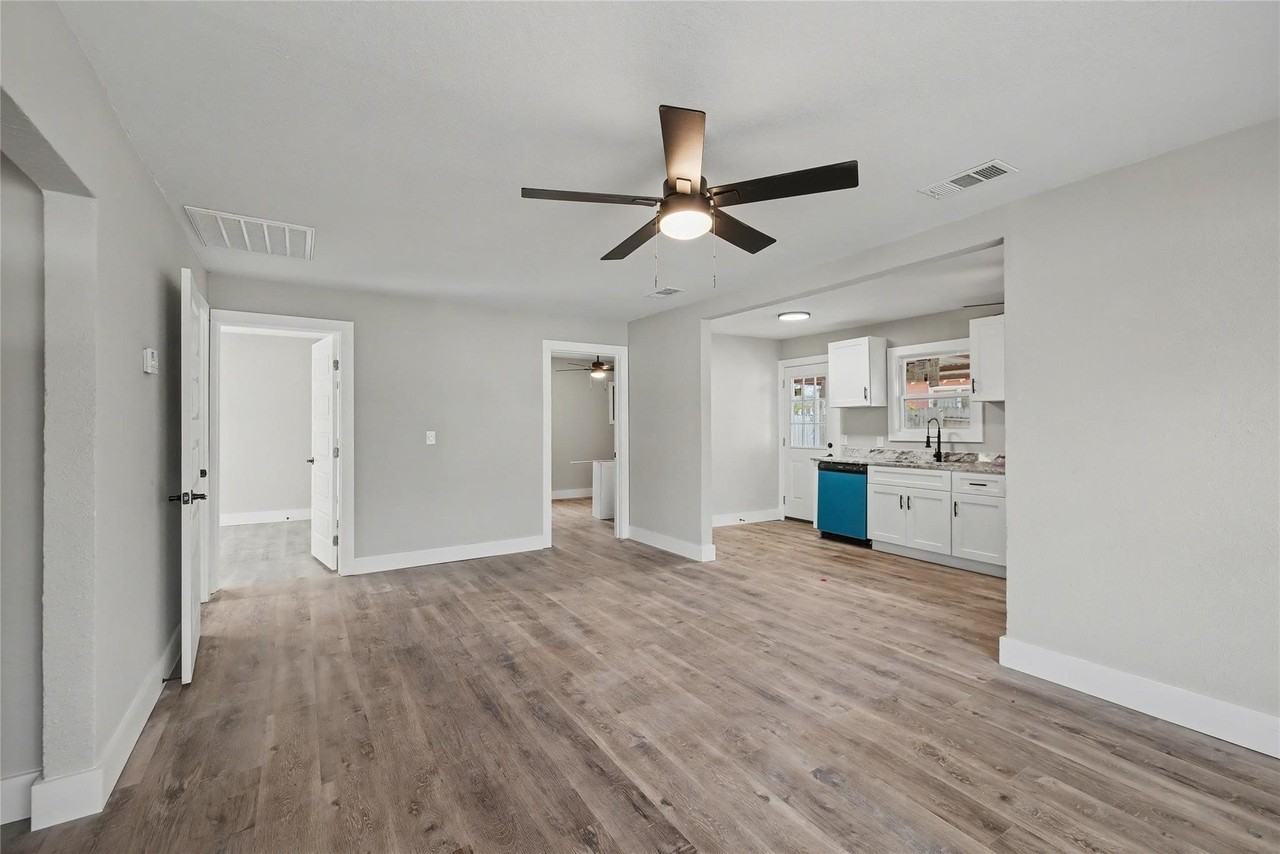4220 Ramey Ave - Photo 6 of 24