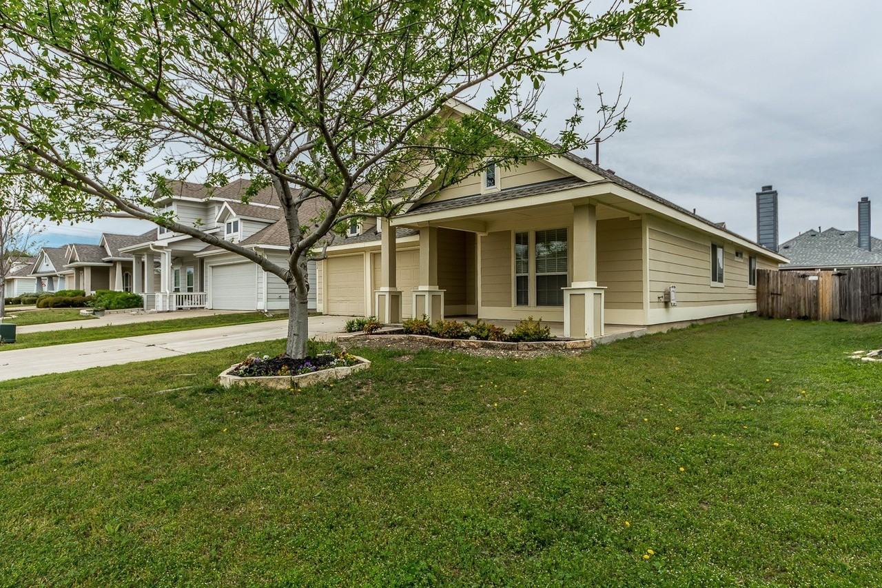 9924 Wild Ginger Dr - Photo 4 of 31
