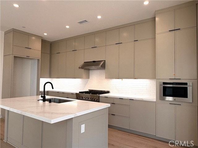 208 Maricopa - Photo 4 of 8