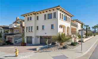 featured image of 1699 Calle De Los Alamos