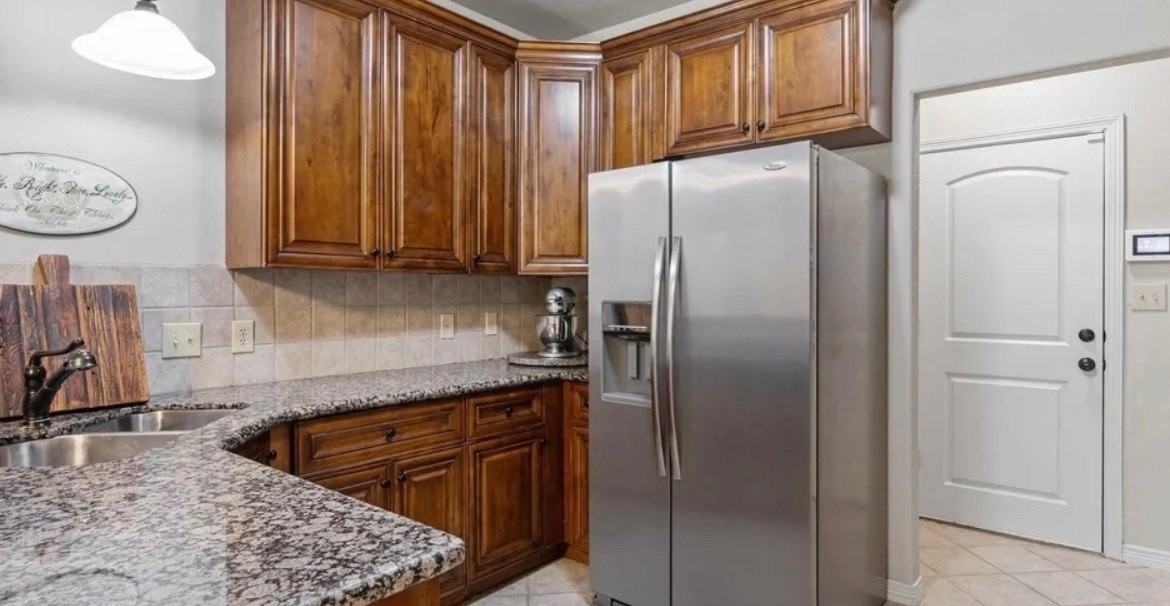 5209 Park Dr - Photo 4 of 7