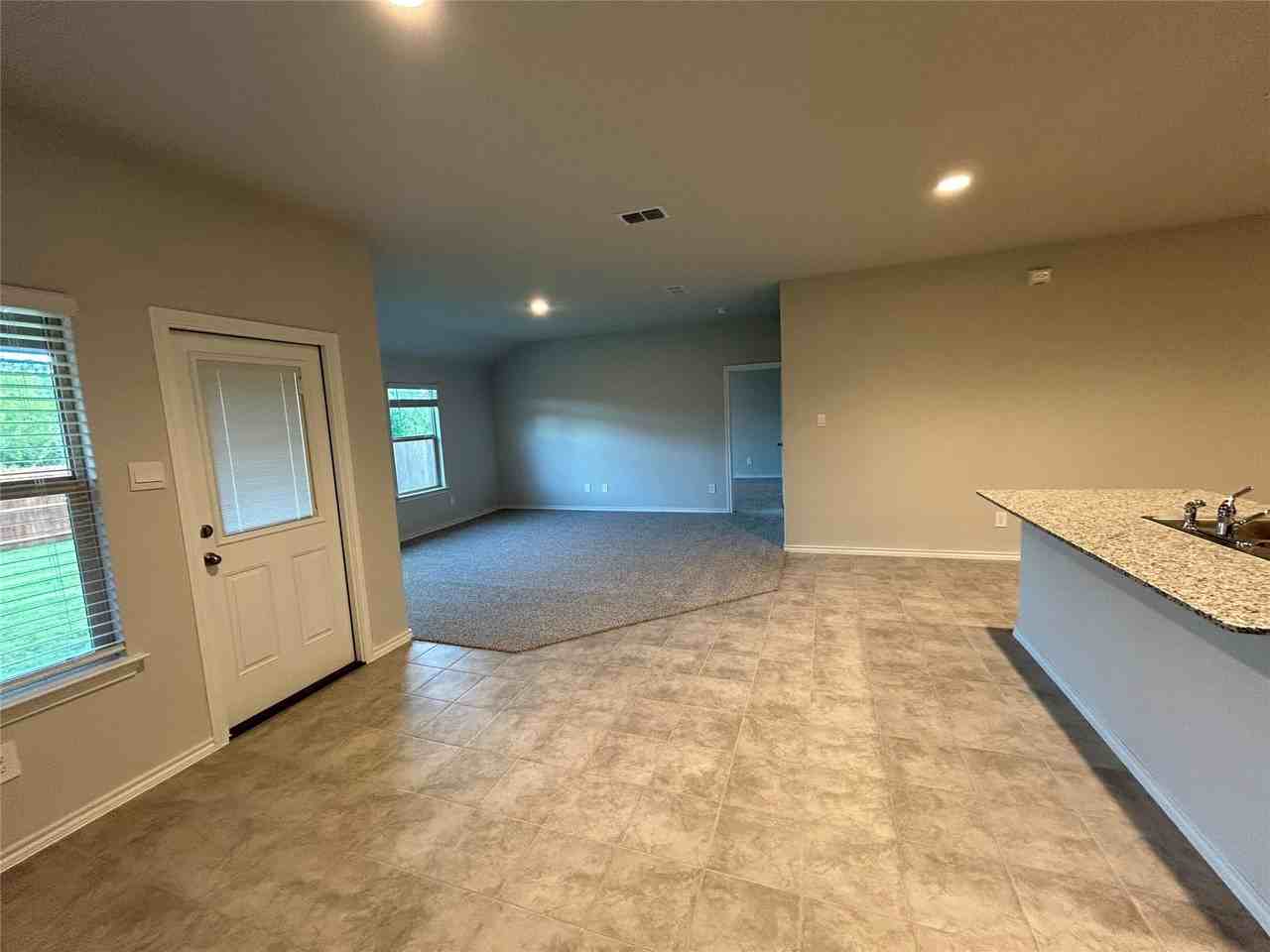 108 Piping Rock Dr - Photo 6 of 26