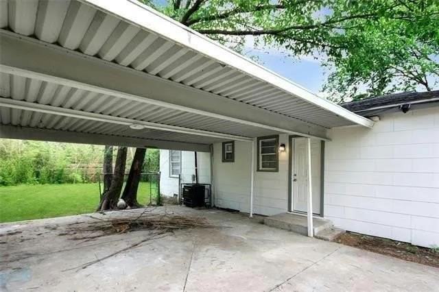 3109 Hunter St #A - Photo 4 of 11