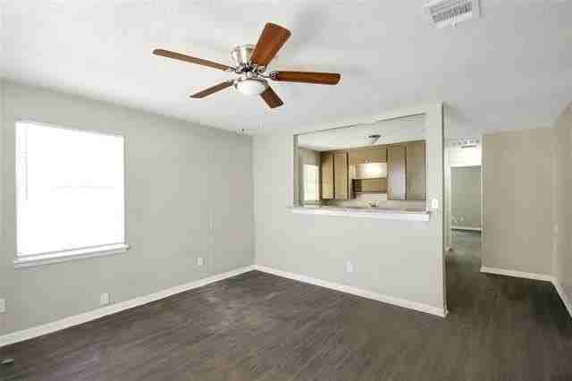 3109 Hunter St #A - Photo 5 of 11