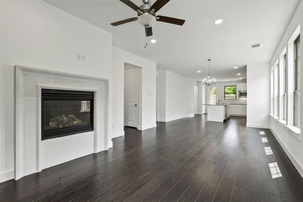 946 Switchgrass Ln - Photo 5 of 20