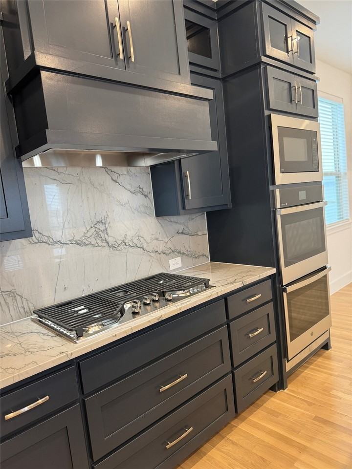1221 Marc Pl - Photo 2 of 24